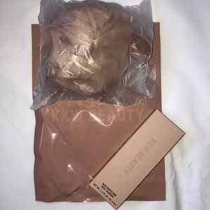 KKW Beauty body shimmer bundle